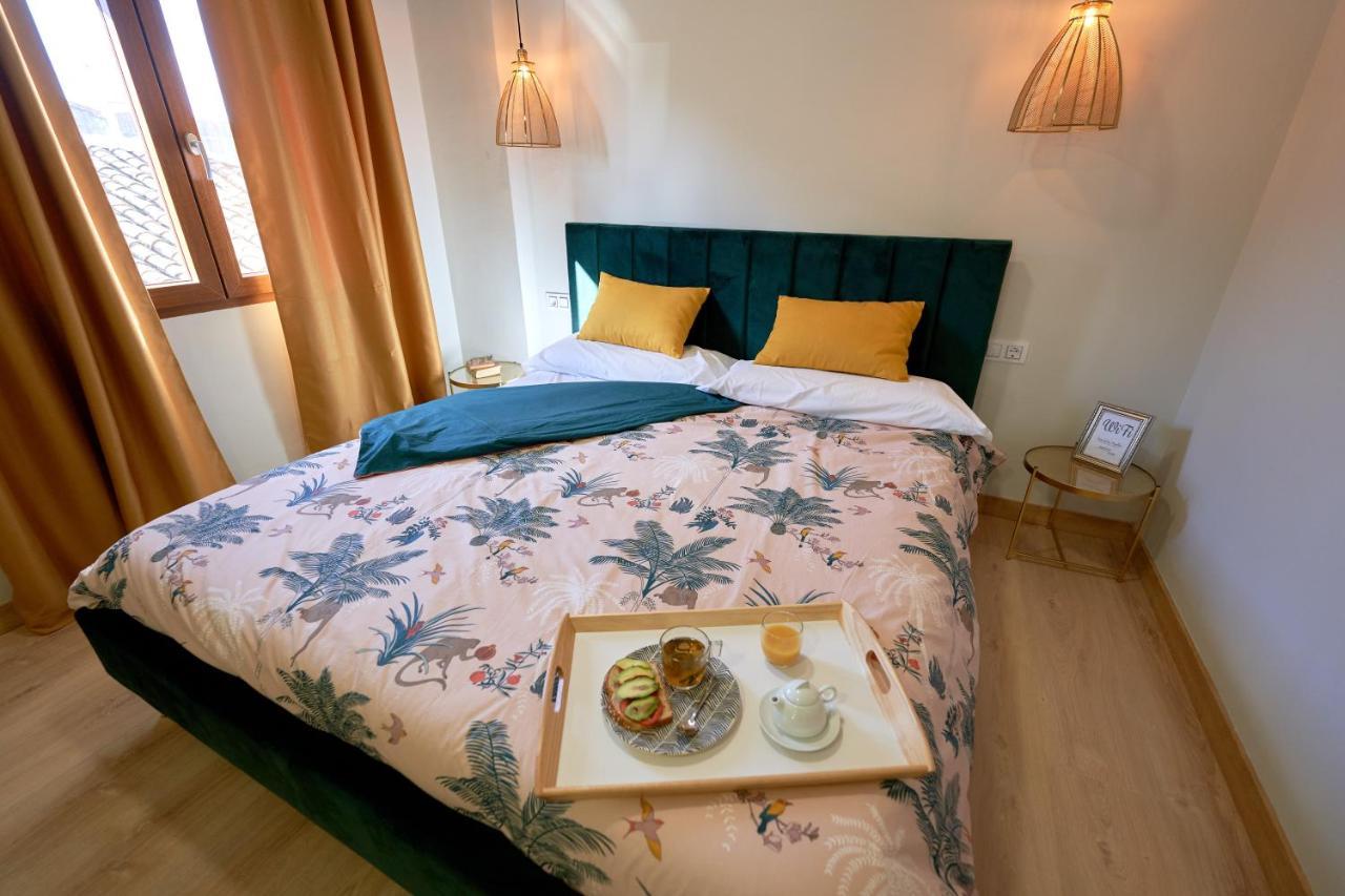 Duplex Casa De Las Argollas Grand Suite Parking Gratis Plasencia Exterior photo