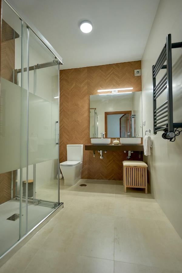 Duplex Casa De Las Argollas Grand Suite Parking Gratis Plasencia Exterior photo