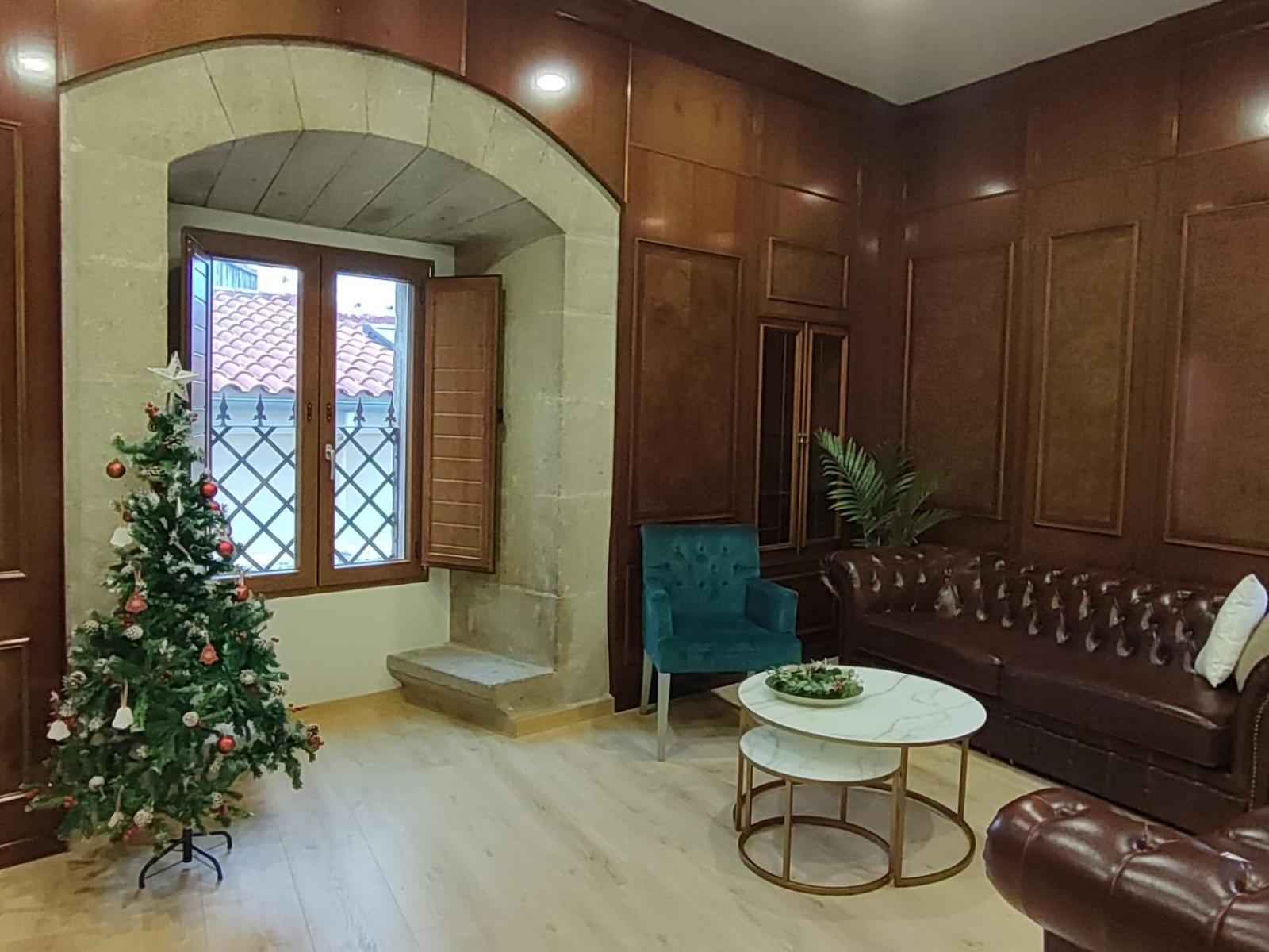Duplex Casa De Las Argollas Grand Suite Parking Gratis Plasencia Exterior photo